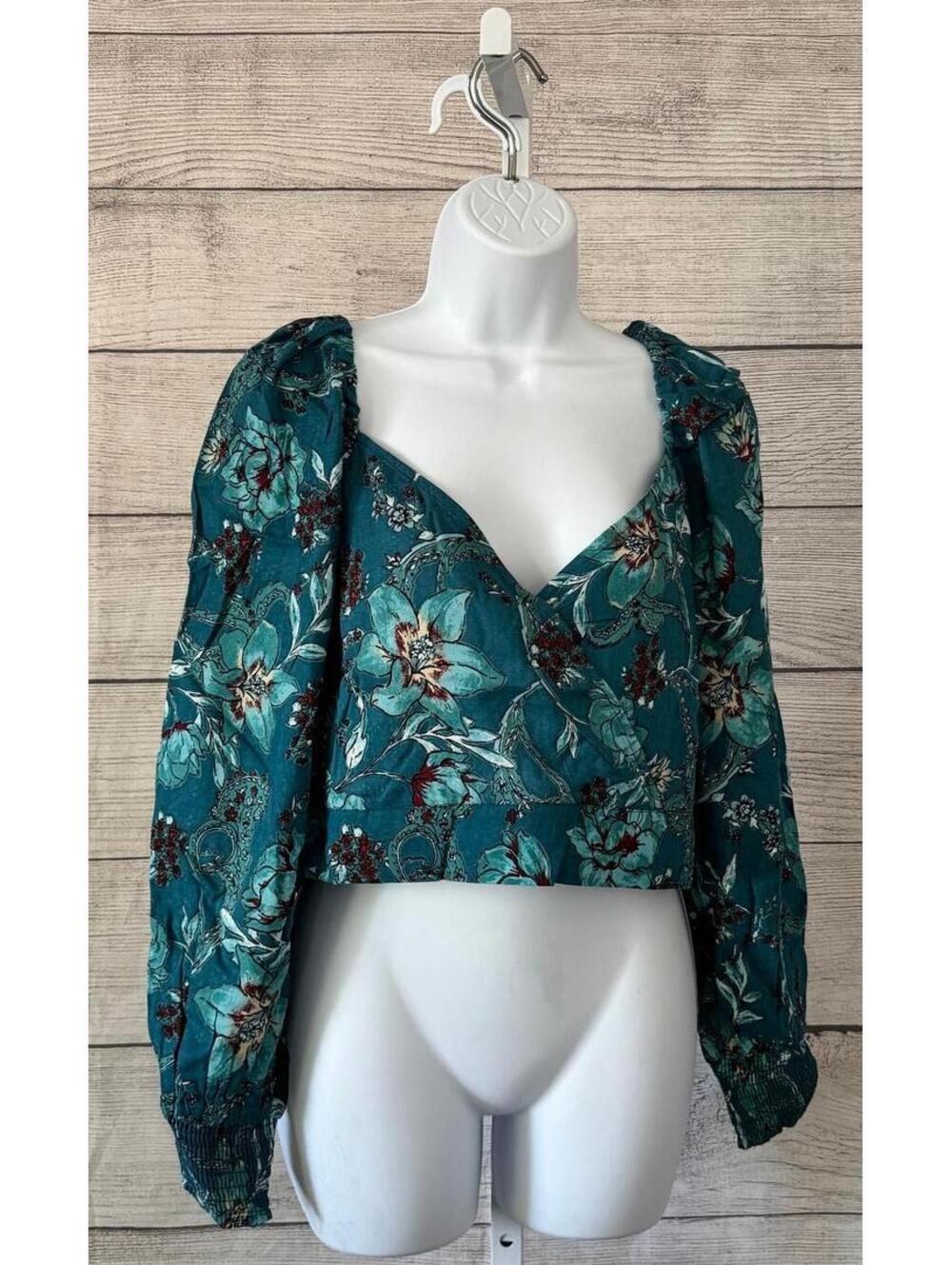 Band of the Free Sybille Teal Floral Crossover Crop Top Blouse Women Size Large